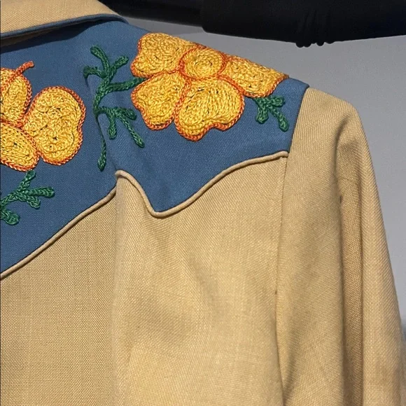 RARE Vintage Western Embroidered Button Down Shirt